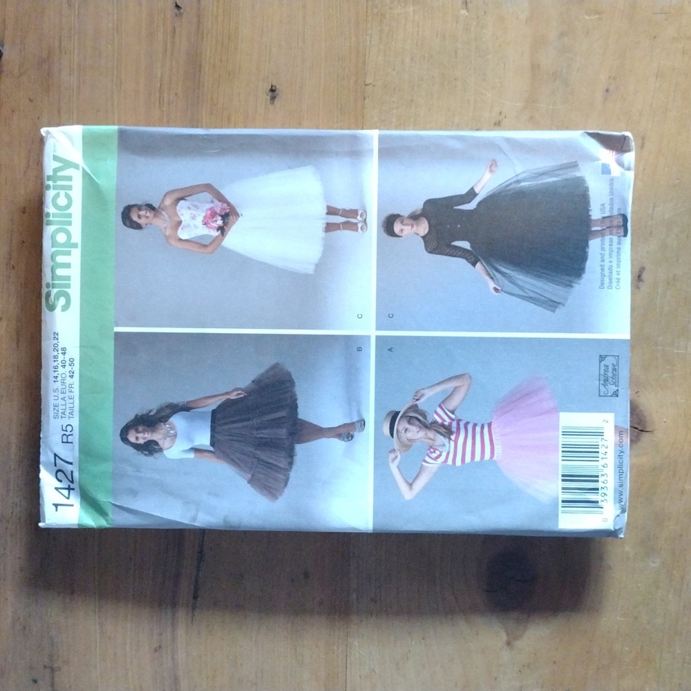 Simplicity 1427 Size 14-22 Misses Tulle Skirt Pattern